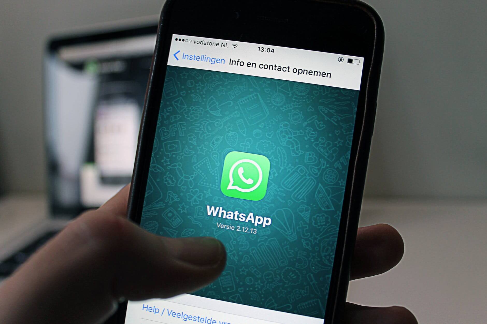Now! Watch Videos in WhatsApp from Facebook and YouTube Directly